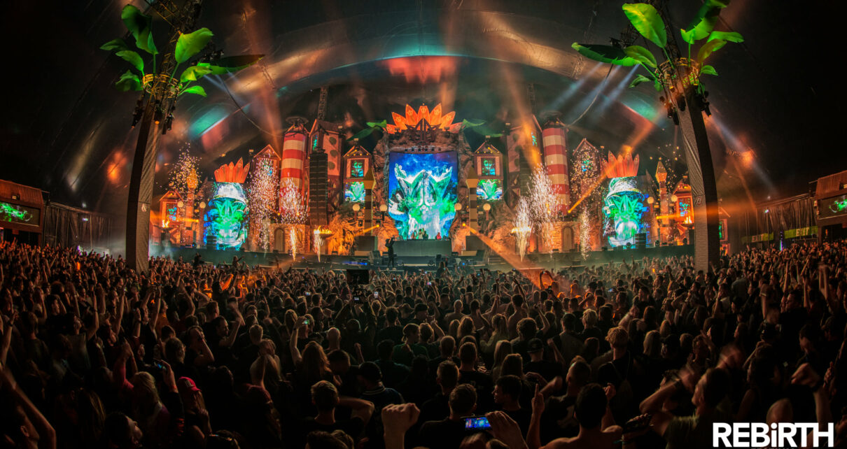 Blick auf die REBiRTH Stage